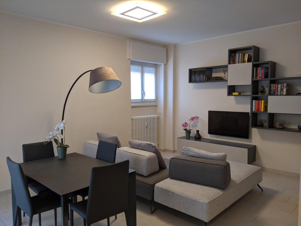Modern Apartment - Como Centro Dış mekan fotoğraf